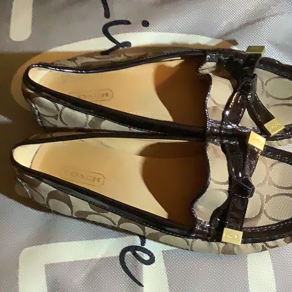 Brand new coach shoes - Picture 2 of 4